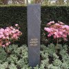 22) Wandelbares Grabdenkmal